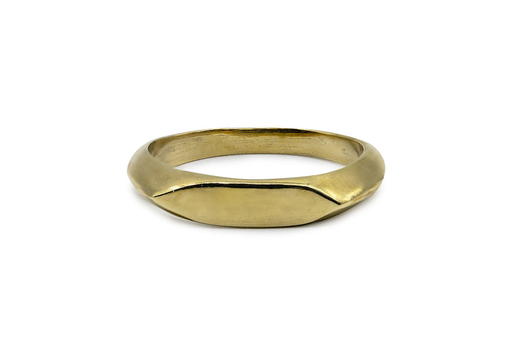 
                      
                        Mini retro vintage diamond shaped signet ring casted in 100% recycled brass with a matte polished finish. This custom handmade piece was made by a jeweler in Brooklyn NYC.
                      
                    