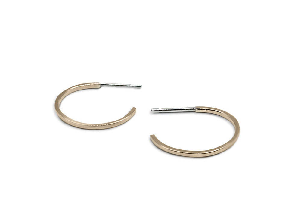 
                      
                        Square Hoop Earrings
                      
                    