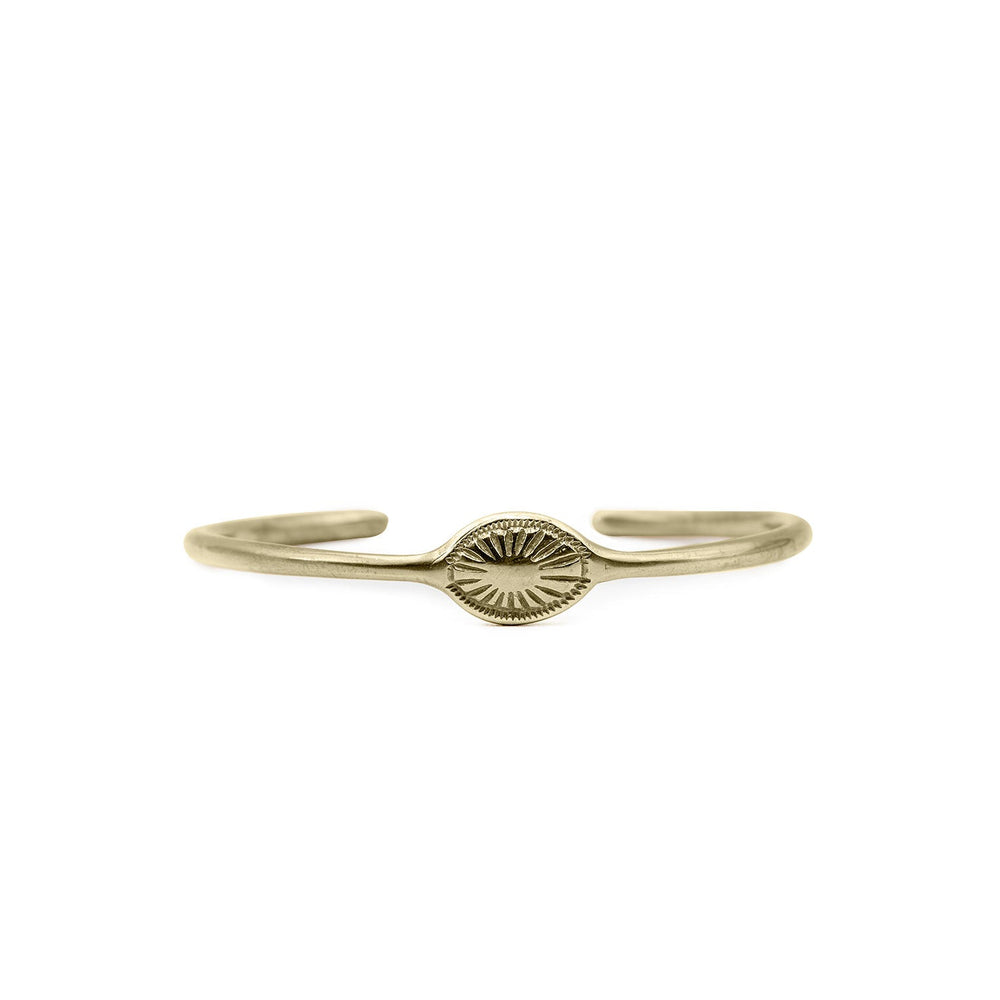 
                      
                        Vintage inspired simple sunburst cuff bracelet in solid brass. Custom Handmade by jewelers in Brooklyn, NY.
                      
                    