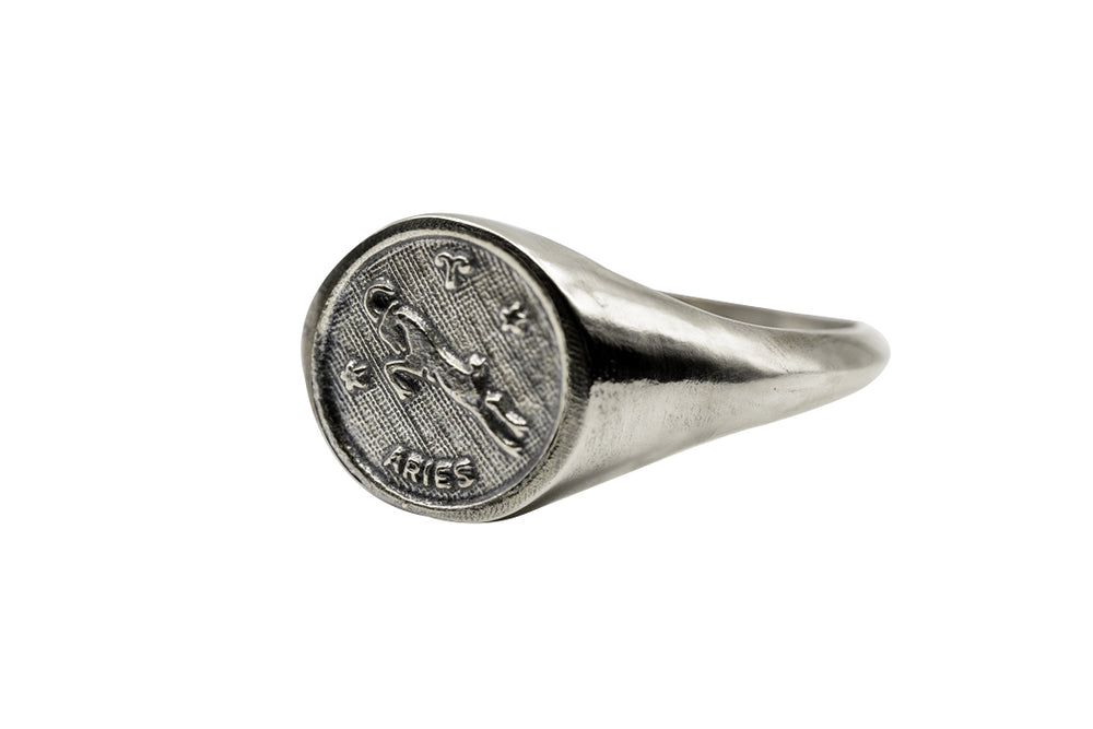 
            
                Load image into Gallery viewer, An Astrology Ring with Zodiac Aries Side view. Piece of Men and Women Jewelry in Silver
            
        