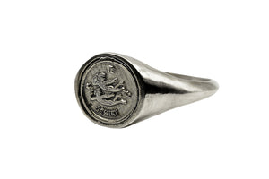 
            
                Load image into Gallery viewer, An Astrology Ring with Zodiac Gemini Side view. Piece of Men and Women Jewelry in Silver
            
        