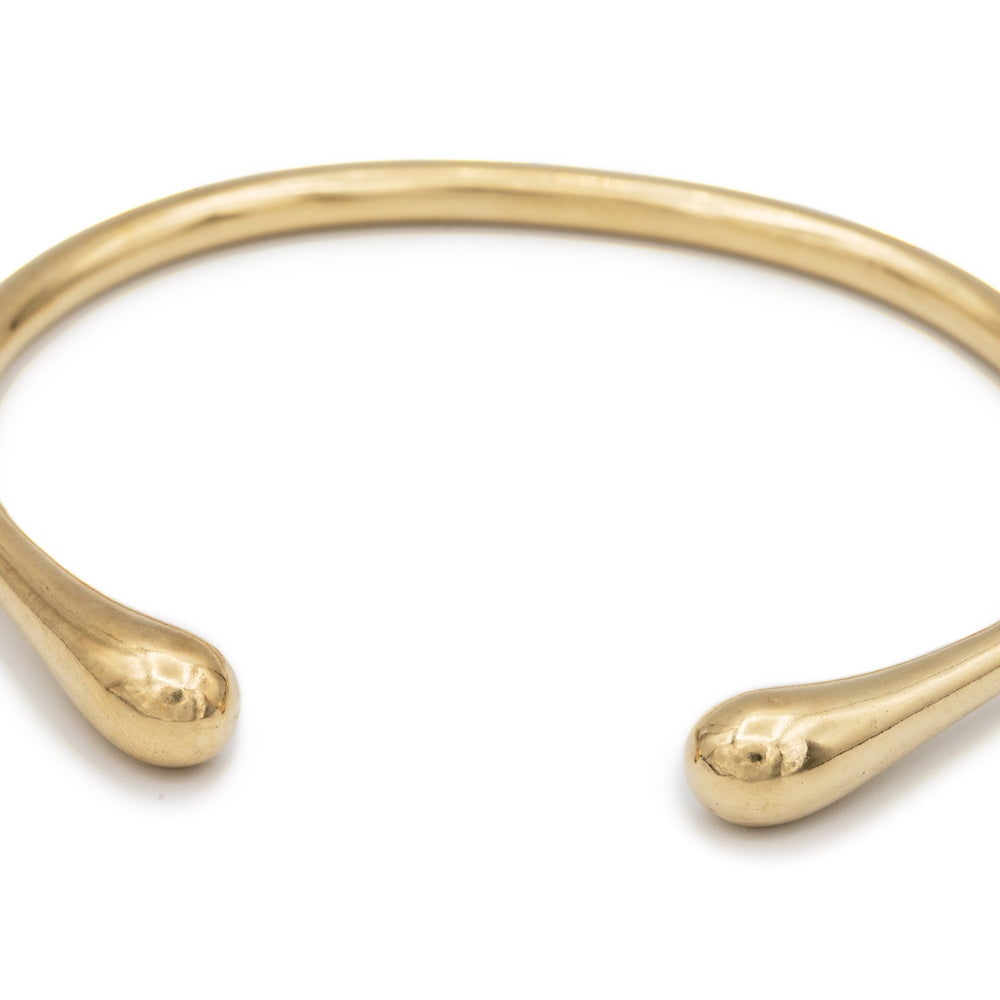 
                      
                        Vintage inspired simple seapod bracelet in 100% recycled solid brass. Cast from seapods that are from the shores of long island. Custom Handmade by jewelers in Brooklyn, NY.
                      
                    
