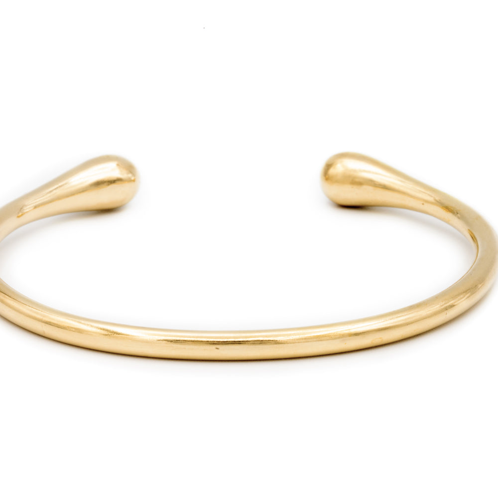 
                      
                        Vintage inspired simple seapod bracelet in 100% recycled solid brass. Cast from seapods that are from the shores of long island. Custom Handmade by jewelers in Brooklyn, NY.
                      
                    