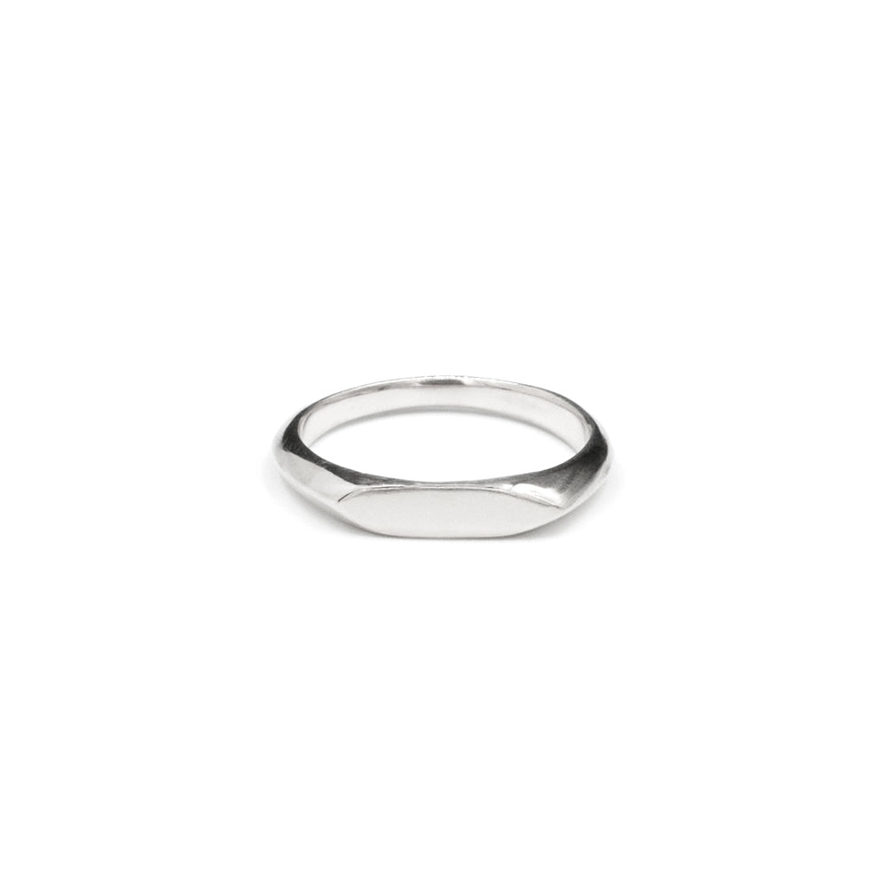 
            
                Load image into Gallery viewer, Mini Retro Signet Ring in Silver
            
        