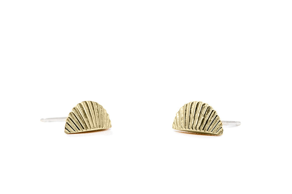 Mana Made x CCE Scallop Earrings